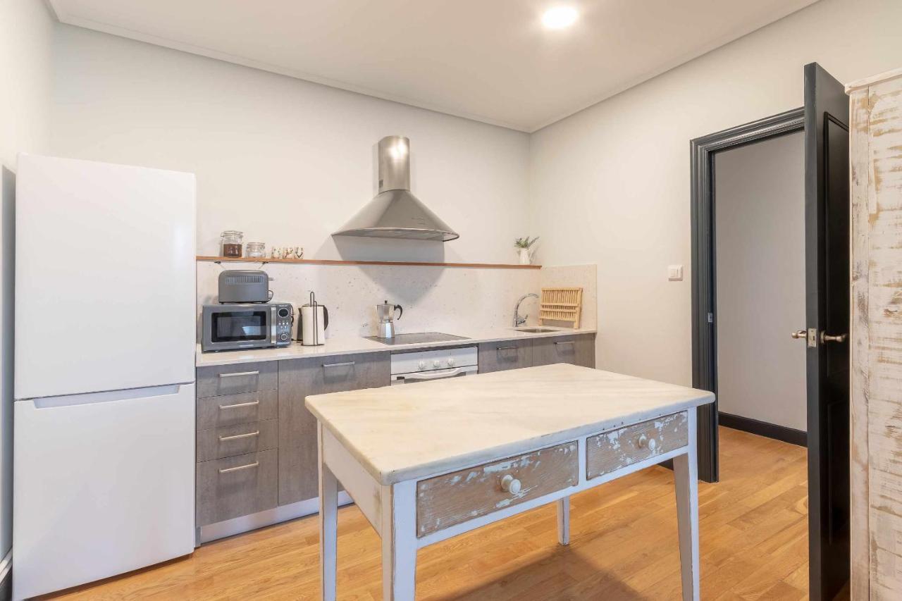 Erandio Apartamento Kuia Con Vistas Frontales A La Ria De Bilbao Cerca Del Metro מראה חיצוני תמונה