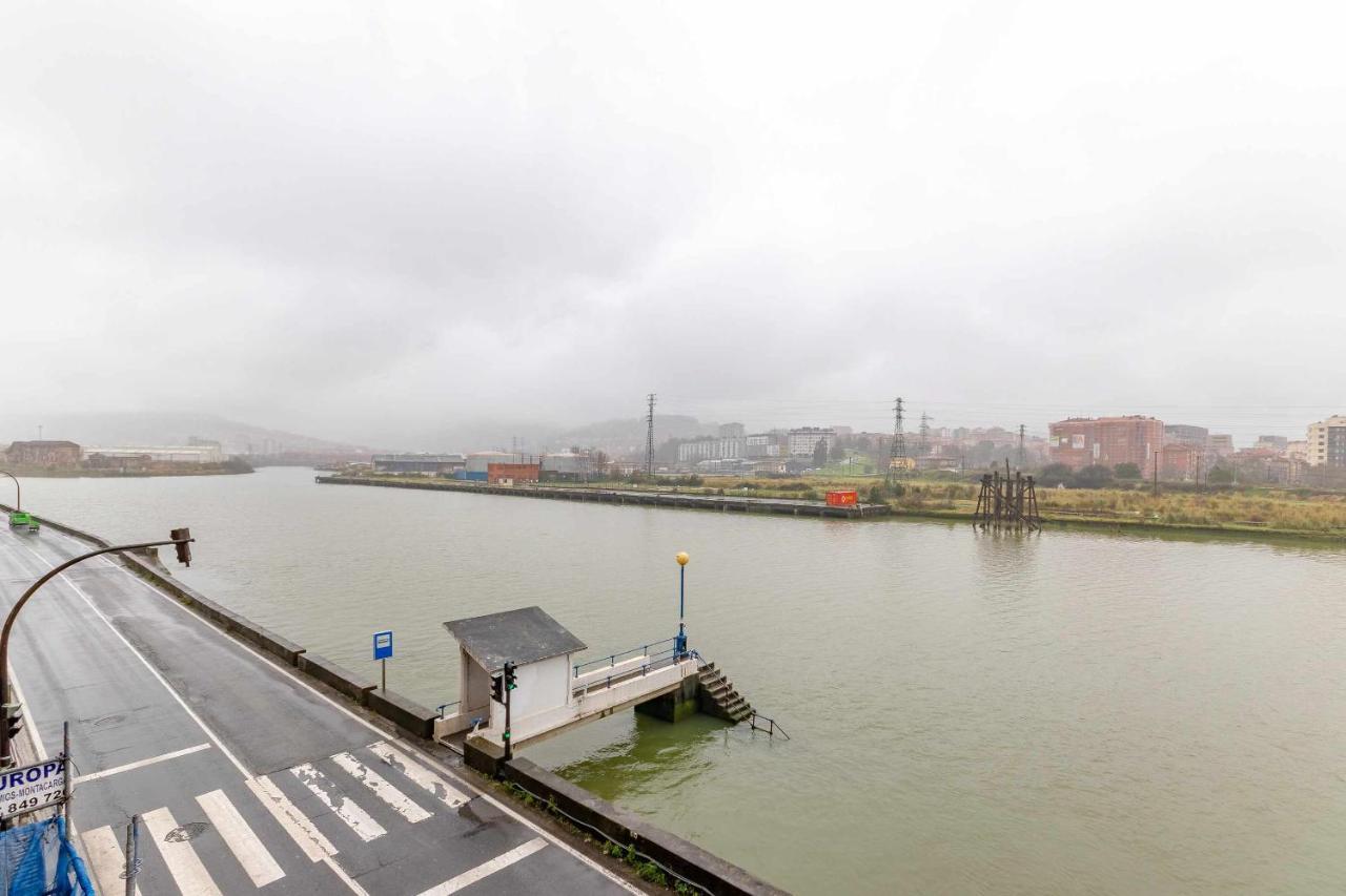 Erandio Apartamento Kuia Con Vistas Frontales A La Ria De Bilbao Cerca Del Metro מראה חיצוני תמונה