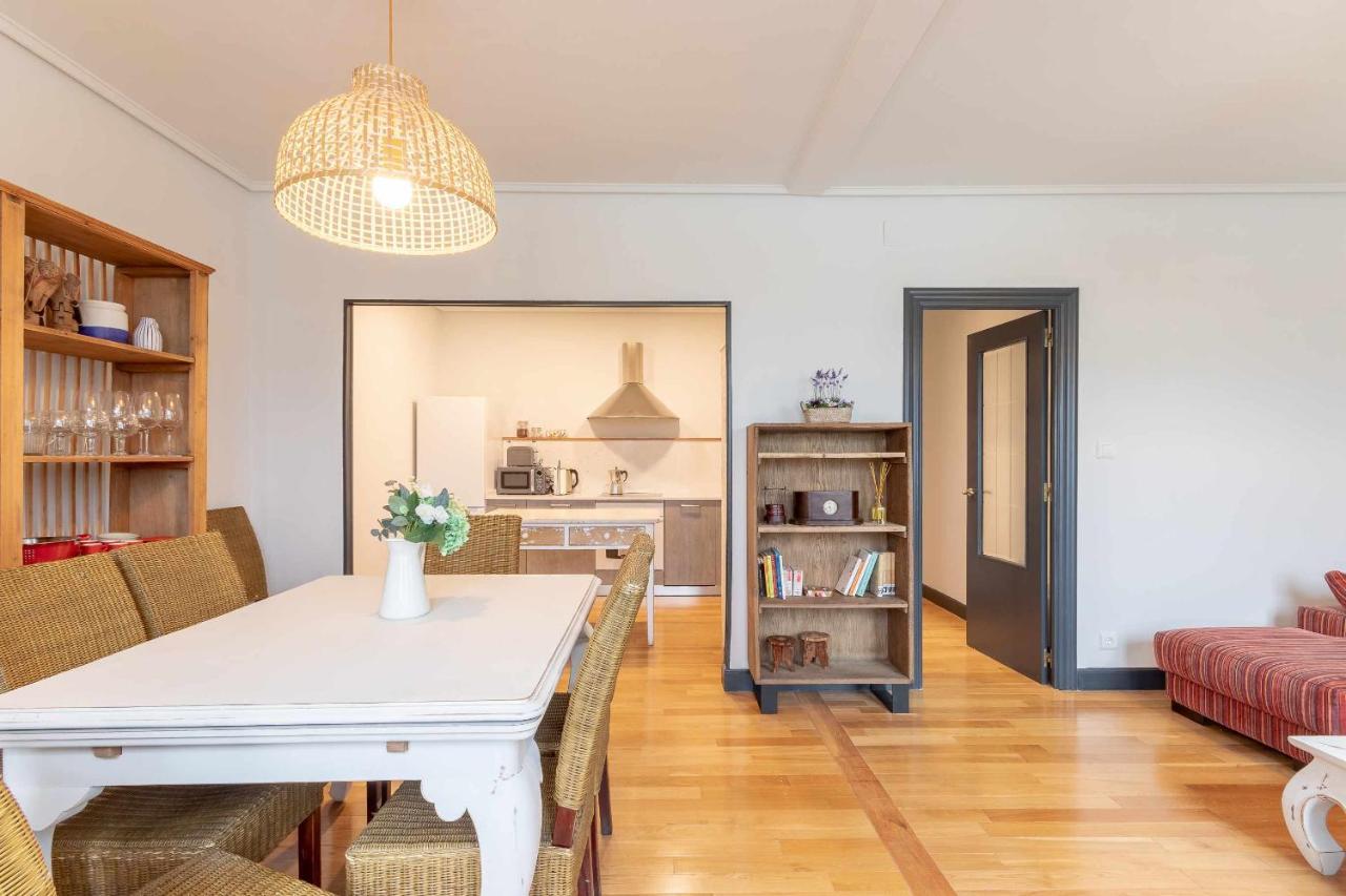 Erandio Apartamento Kuia Con Vistas Frontales A La Ria De Bilbao Cerca Del Metro מראה חיצוני תמונה
