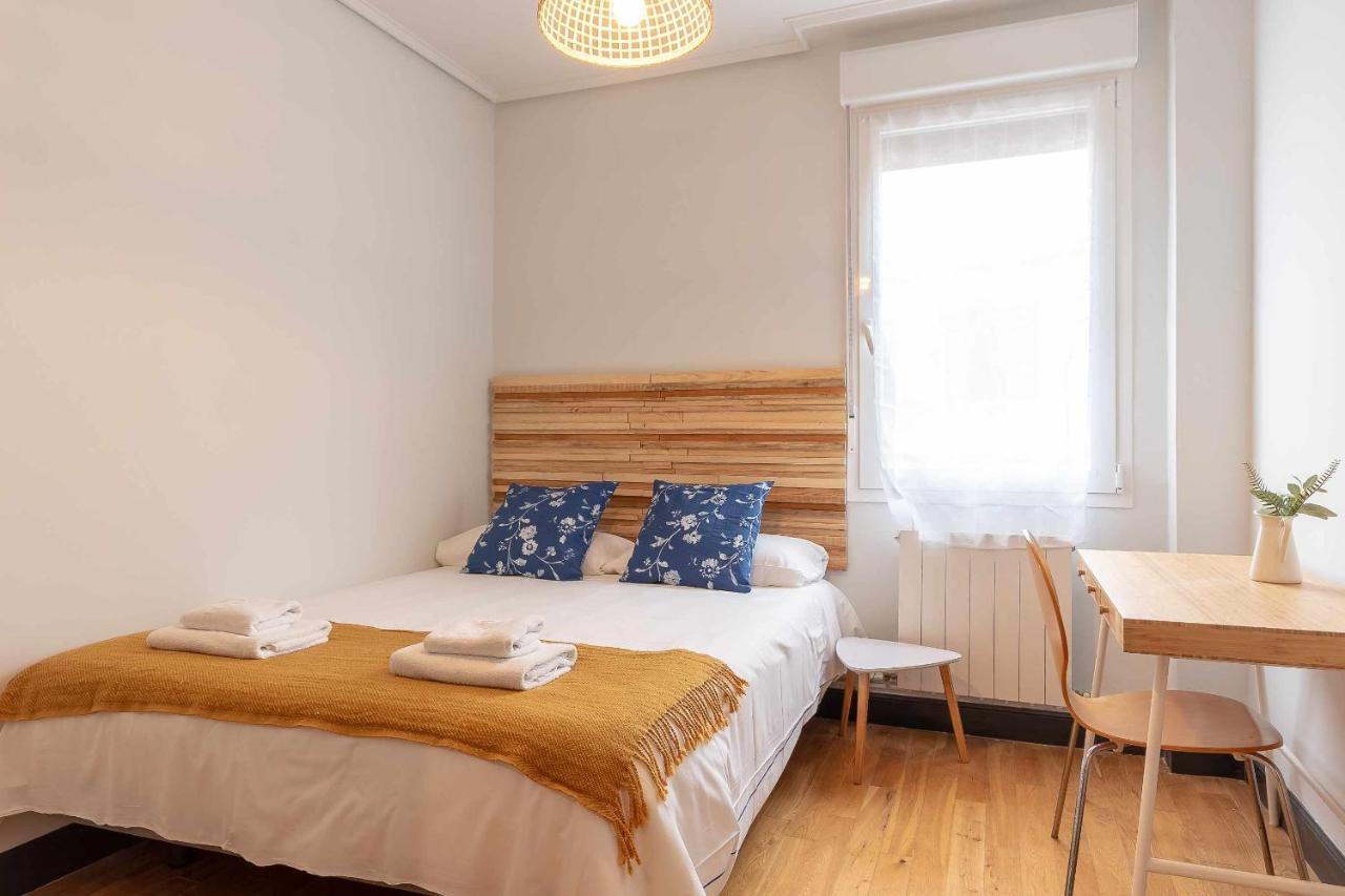 Erandio Apartamento Kuia Con Vistas Frontales A La Ria De Bilbao Cerca Del Metro מראה חיצוני תמונה