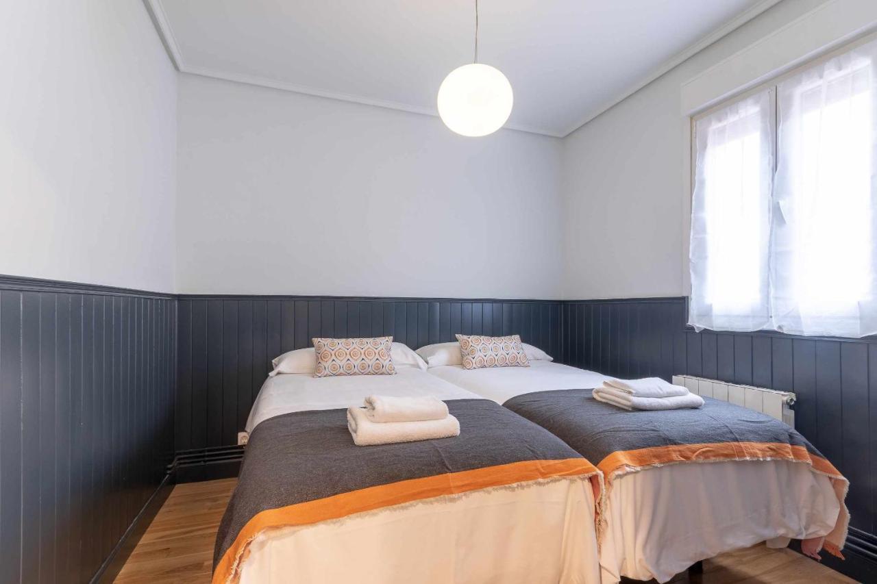 Erandio Apartamento Kuia Con Vistas Frontales A La Ria De Bilbao Cerca Del Metro מראה חיצוני תמונה